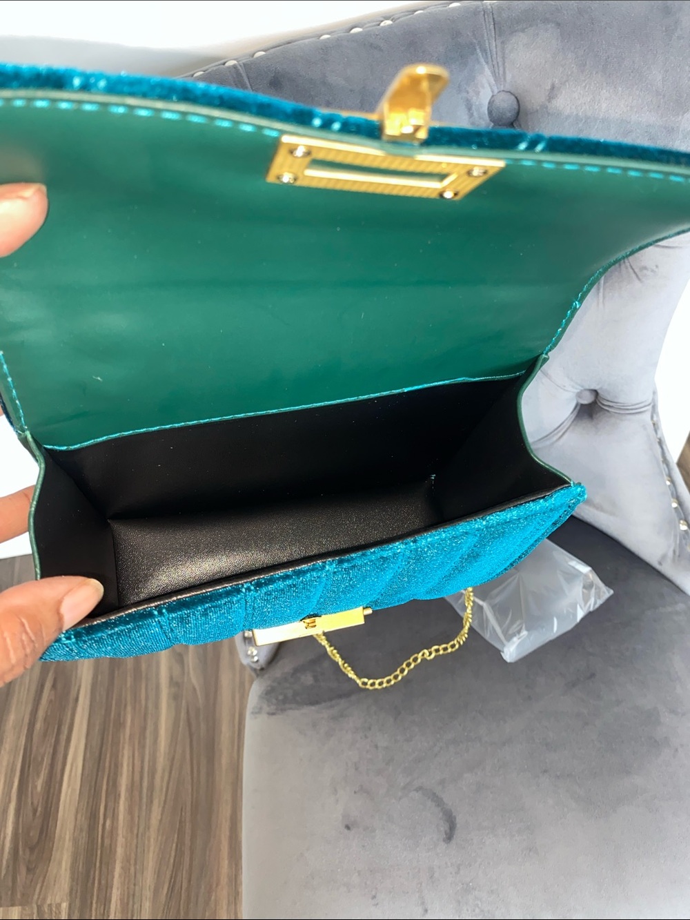 NWOT Teal Velvet Chain Crossbody Bag with Gold Hardware - Picture 6 of 10